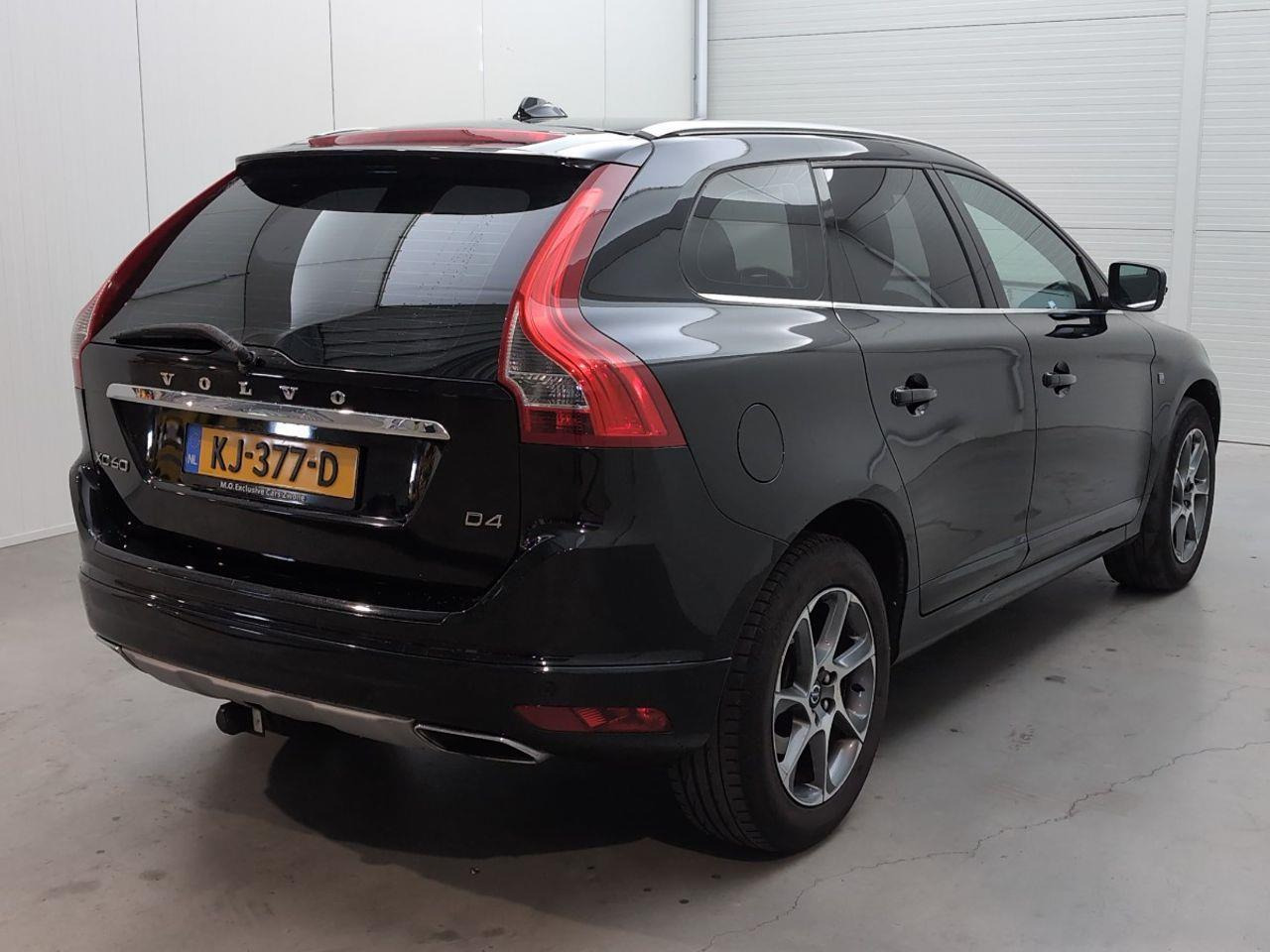Volvo XC60 2.0 D4 FWD Ocean Race | 2016 | 257.971 km | Automaat | KJ377D | NAP: Geen oordeel - SUV/ Fuoristrada: foto 4 Volvo XC60 2.0 D4 FWD Ocean Race | 2016 | 257.971 km | Automaat | KJ377D | NAP: Geen oordeel - SUV/ Fuoristrada: foto 4