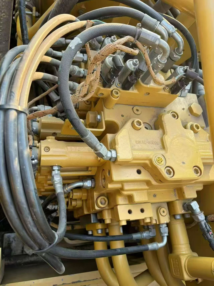 CATPILLAR 395 - Escavatore cingolato: foto 2 CATPILLAR 395 - Escavatore cingolato: foto 2