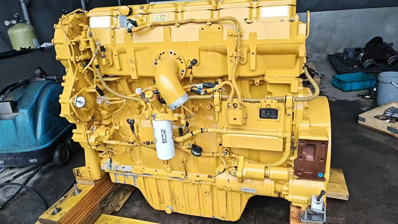 CATPILLAR C15 - Motore per Macchina da cantiere: foto 2 CATPILLAR C15 - Motore per Macchina da cantiere: foto 2