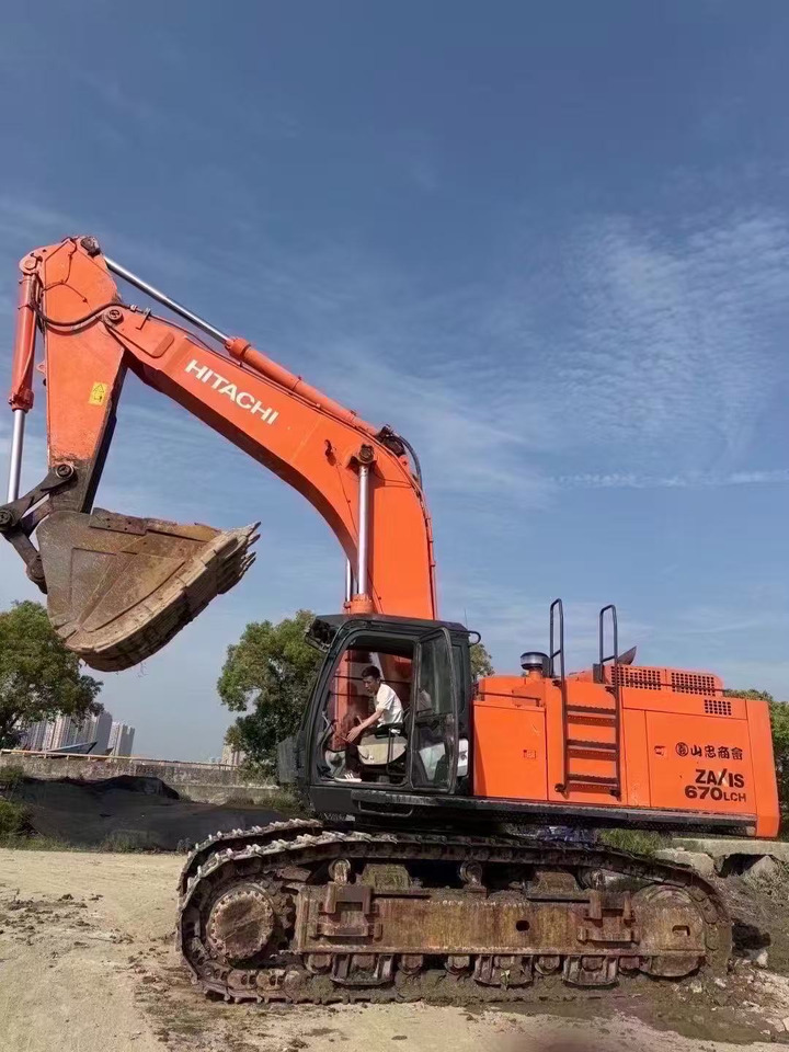 HITACHI 670LCH-5G - Escavatore: foto 2 HITACHI 670LCH-5G - Escavatore: foto 2