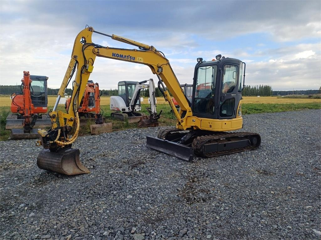 Komatsu pc50mr-2 Engcon pyörittäjällä - Miniescavatore: foto 1 Komatsu pc50mr-2 Engcon pyörittäjällä - Miniescavatore: foto 1