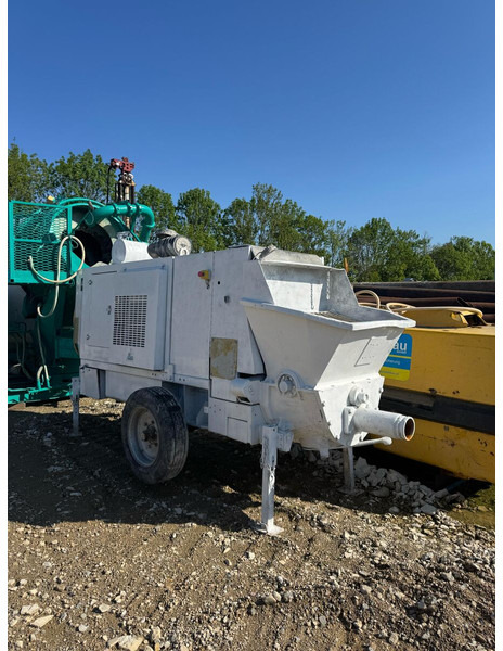 Schwing SP750 - Pompa carrellata per calcestruzzo: foto 1 Schwing SP750 - Pompa carrellata per calcestruzzo: foto 1