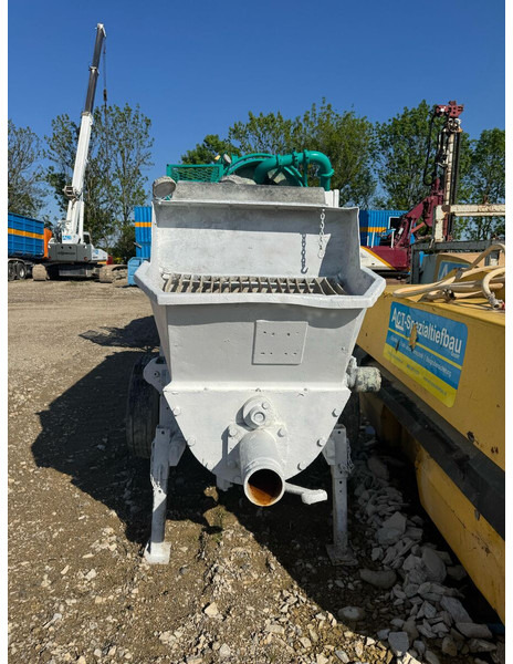 Schwing SP750 - Pompa carrellata per calcestruzzo: foto 2 Schwing SP750 - Pompa carrellata per calcestruzzo: foto 2