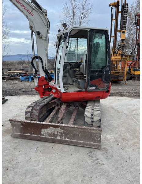 Takeuchi TB260 - Miniescavatore: foto 1 Takeuchi TB260 - Miniescavatore: foto 1