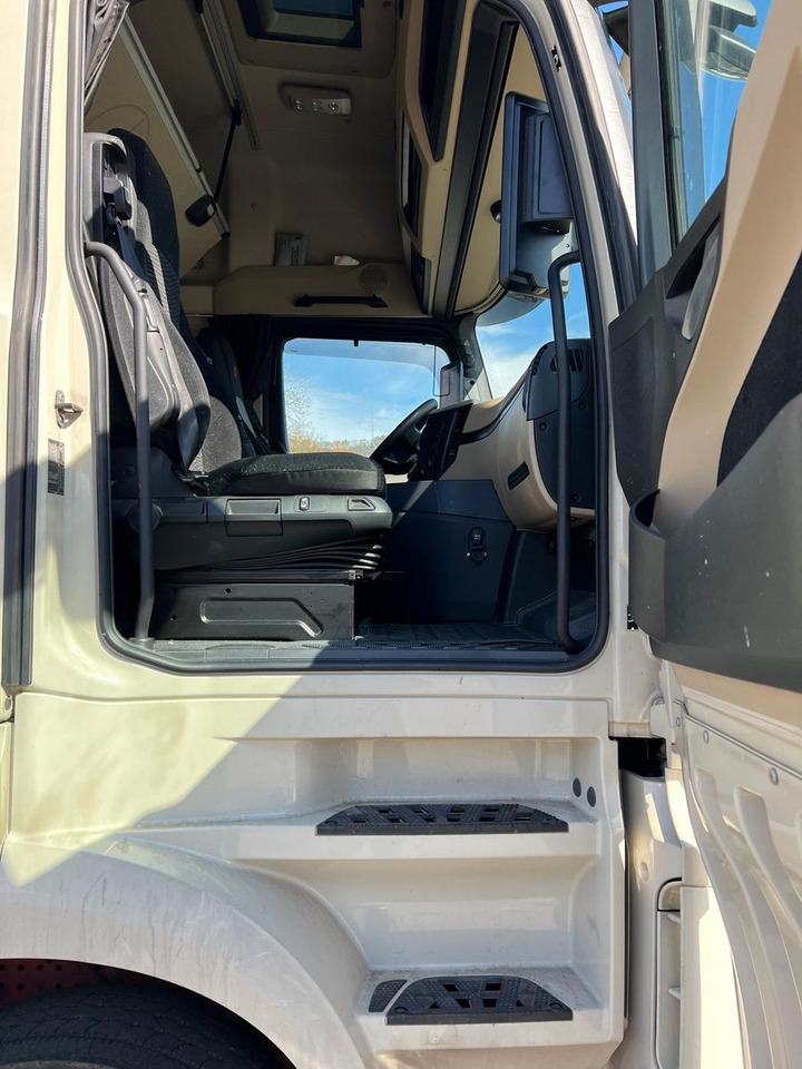 Mercedes-Benz Actros 1848 LS/GIGA/MirrorCam/Retarder/2instock - Trattore stradale: foto 3 Mercedes-Benz Actros 1848 LS/GIGA/MirrorCam/Retarder/2instock - Trattore stradale: foto 3