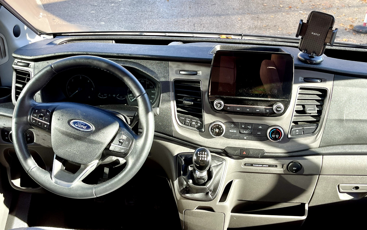 Foto d'interni 1: Furgonato LMC Innovan 590C