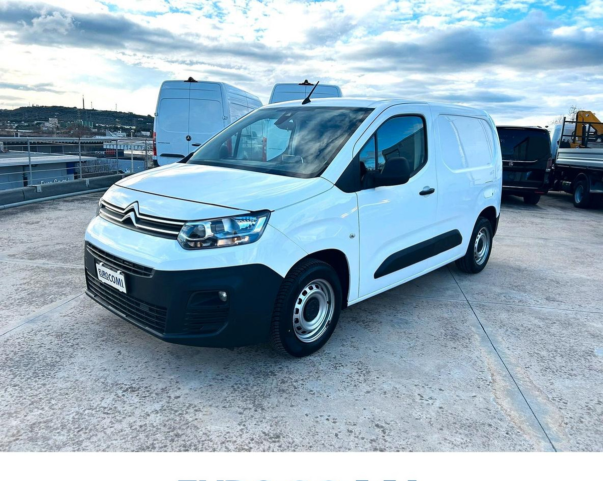 Citroen Berligno 1.6 HDi 100 cv 3 posti - Furgoncino: foto 1 Citroen Berligno 1.6 HDi 100 cv 3 posti - Furgoncino: foto 1