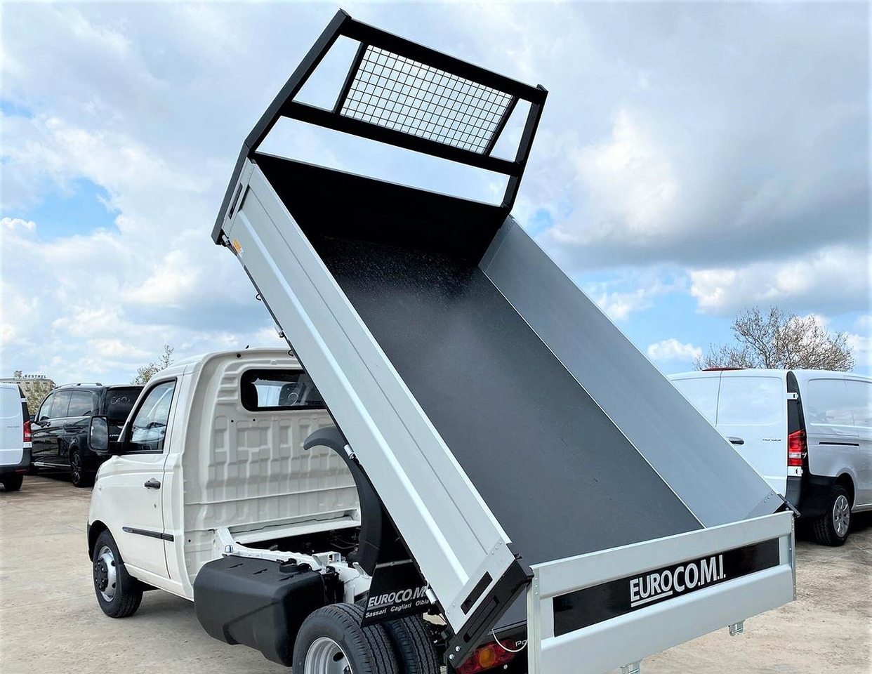 Piaggio Porter NP6 1.5 Ribaltabile *PROMO* - Furgone ribaltabile: foto 4 Piaggio Porter NP6 1.5 Ribaltabile *PROMO* - Furgone ribaltabile: foto 4