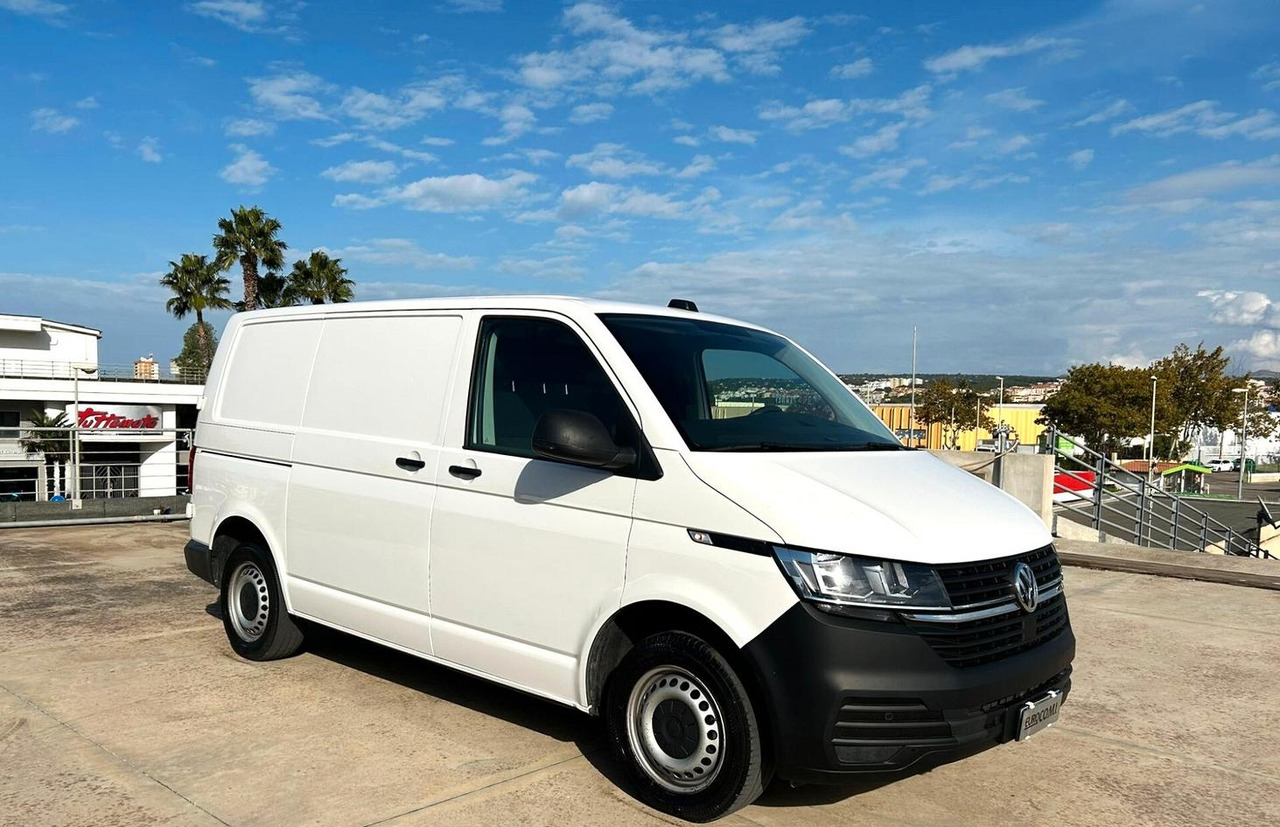 Volkswagen Transporter 2.0 TDi 150 cv - Furgone chiuso: foto 3 Volkswagen Transporter 2.0 TDi 150 cv - Furgone chiuso: foto 3