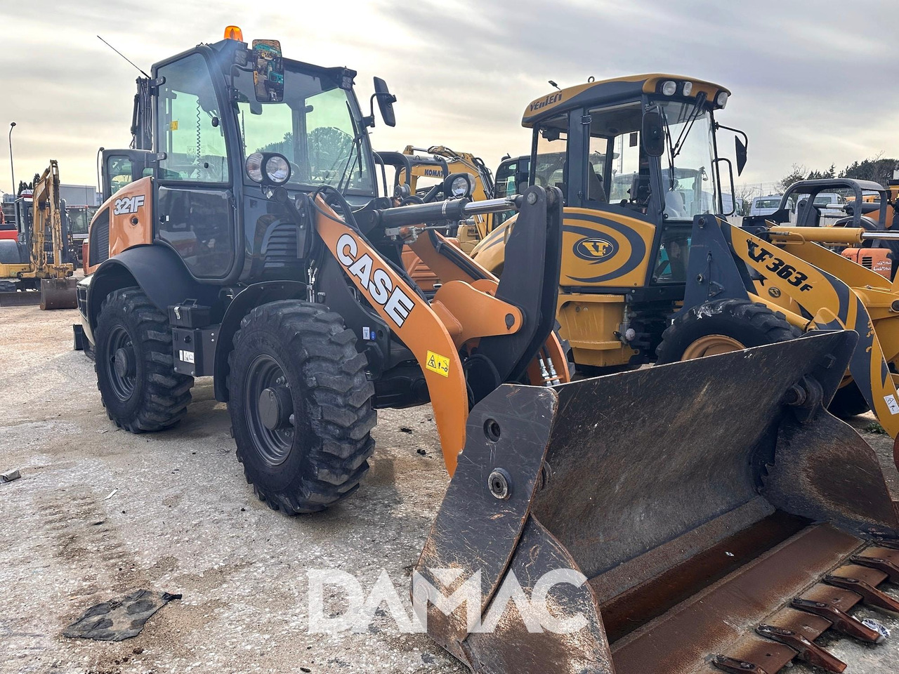 CASE 321F - Pala gommata: foto 1 CASE 321F - Pala gommata: foto 1