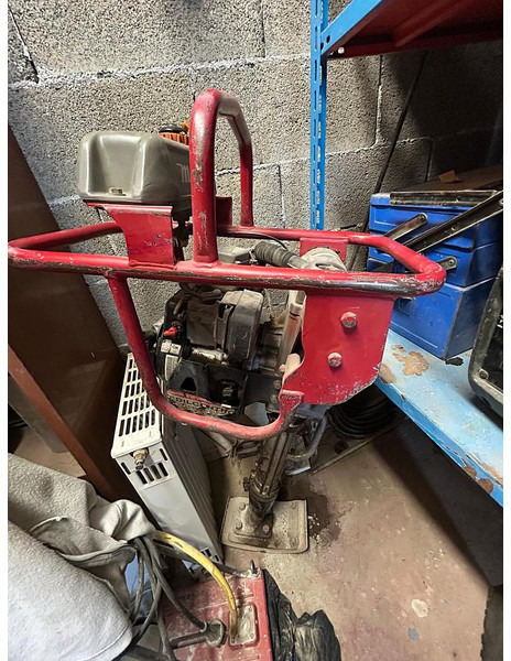 Mikasa MTR-40F - Rullo compattatore/ Rullo compressore: foto 3 Mikasa MTR-40F - Rullo compattatore/ Rullo compressore: foto 3