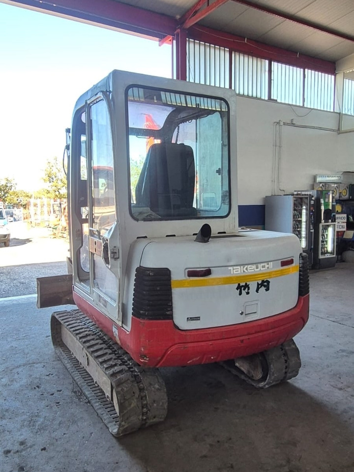 TAKEUCHI TB135 - Miniescavatore: foto 3 TAKEUCHI TB135 - Miniescavatore: foto 3