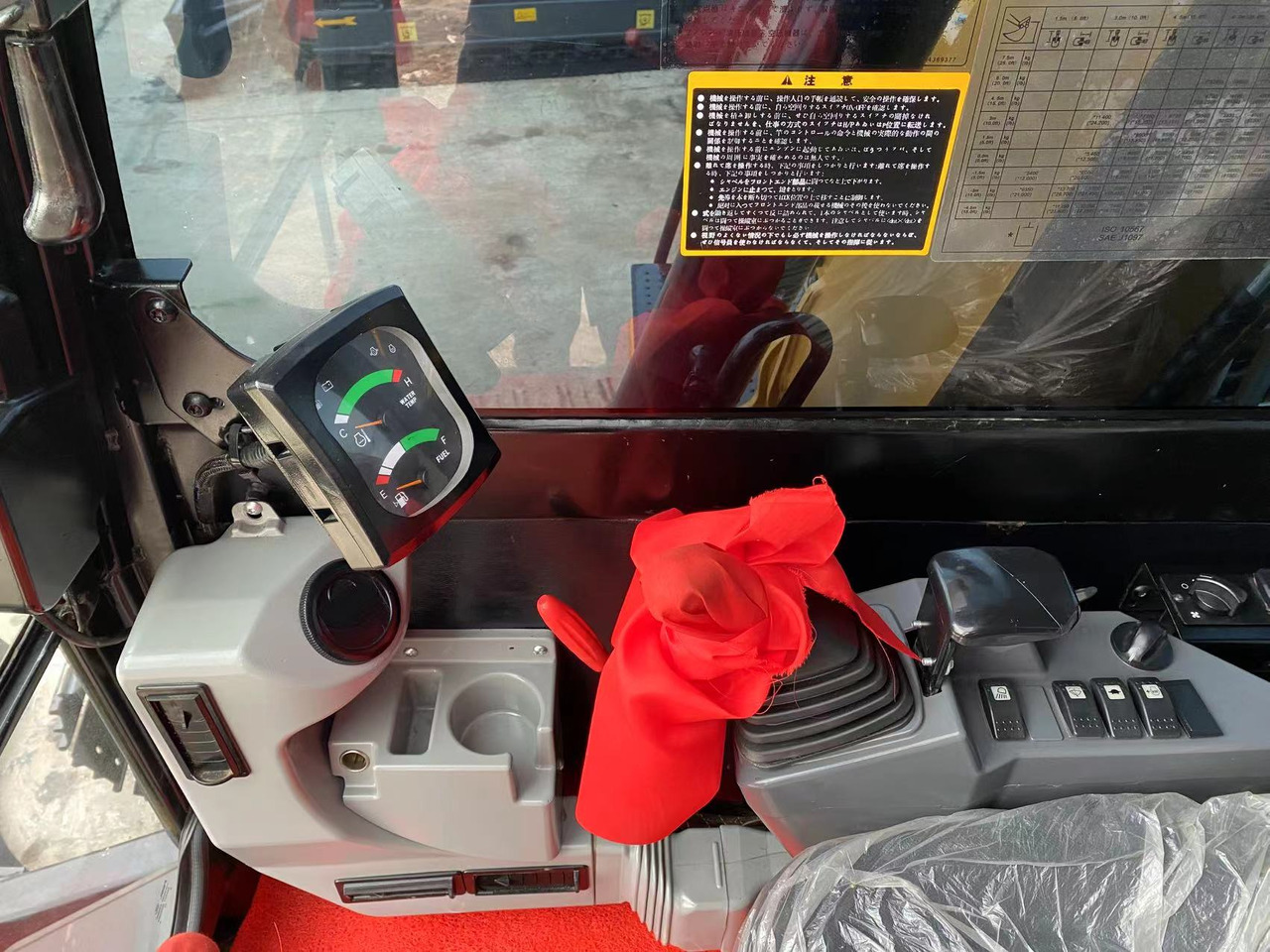 Escavatore CATERPILLAR 307E2: foto 12