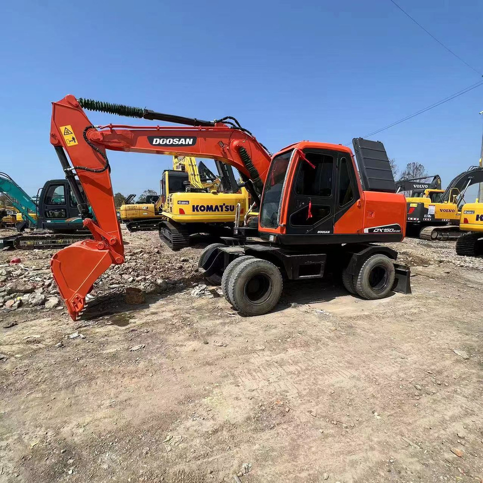 DOOSAN DH150W-7 - Escavatore gommato: foto 2 DOOSAN DH150W-7 - Escavatore gommato: foto 2