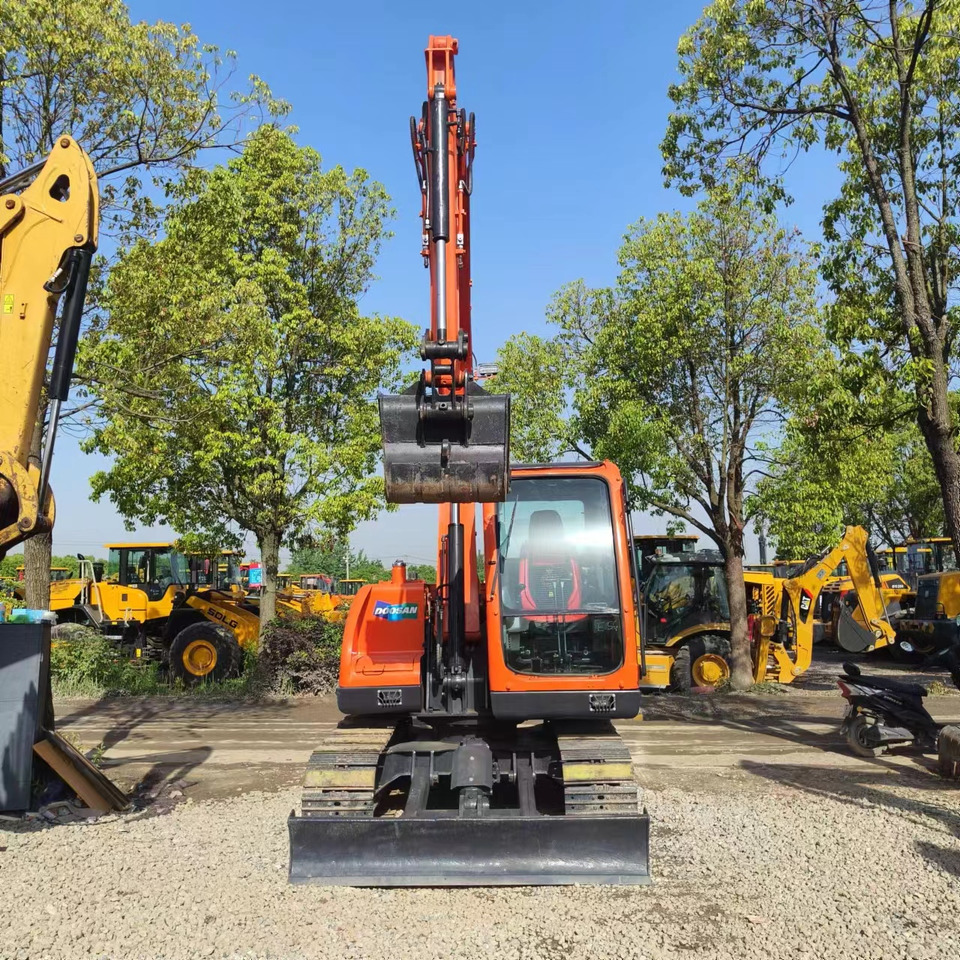 DOOSAN DX75 - Miniescavatore: foto 4 DOOSAN DX75 - Miniescavatore: foto 4