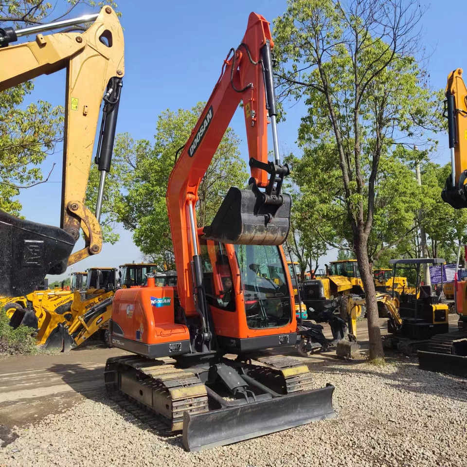 DOOSAN DX75 - Miniescavatore: foto 5 DOOSAN DX75 - Miniescavatore: foto 5