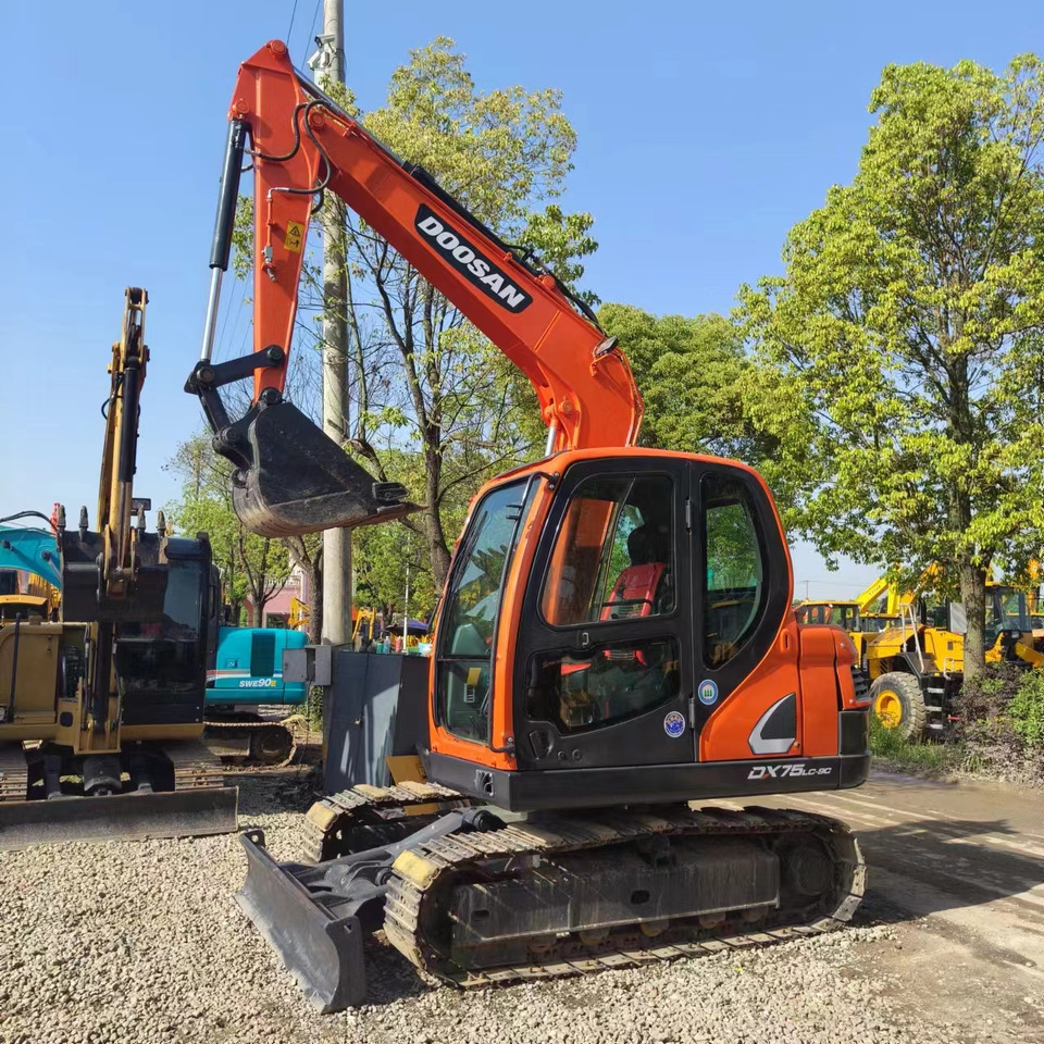 DOOSAN DX75 - Miniescavatore: foto 1 DOOSAN DX75 - Miniescavatore: foto 1