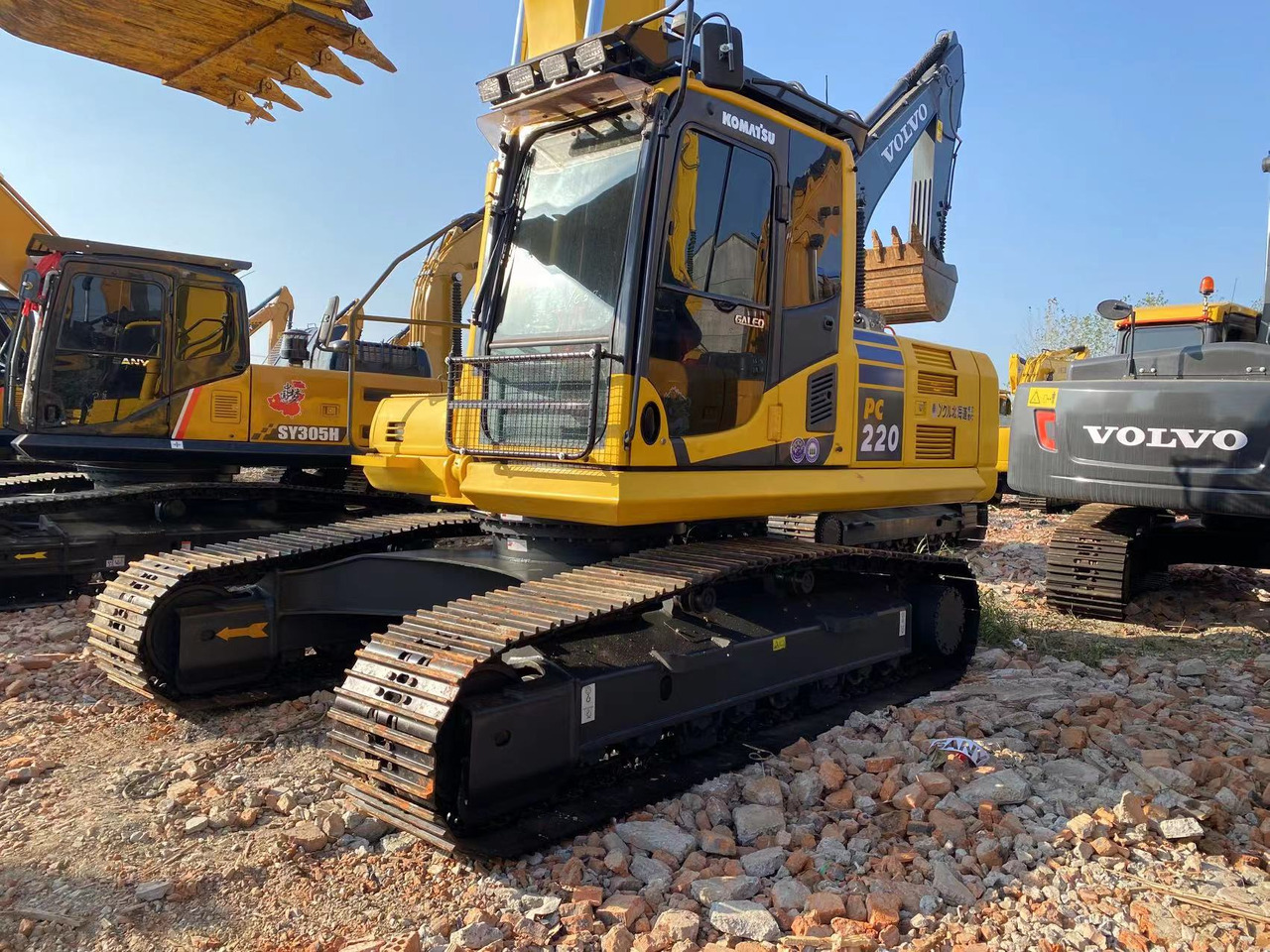 KOMATSU PC220 - Escavatore cingolato: foto 3 KOMATSU PC220 - Escavatore cingolato: foto 3