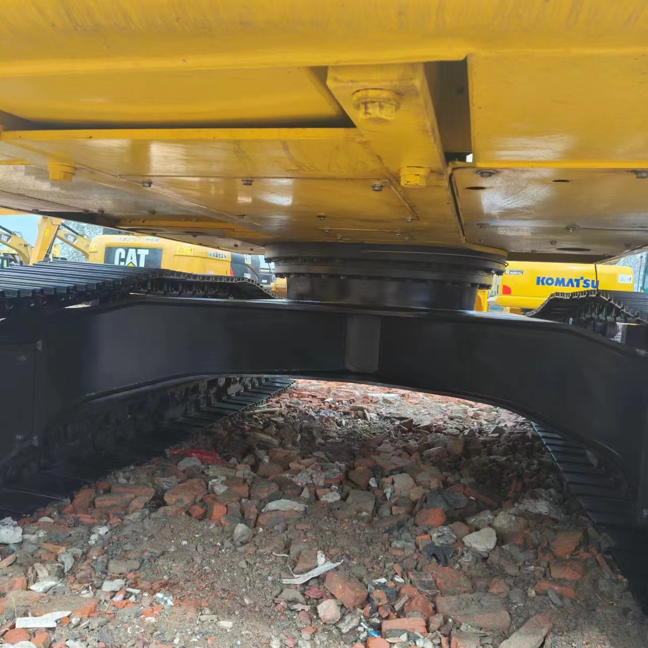 Escavatore cingolato KOMATSU PC240: foto 11