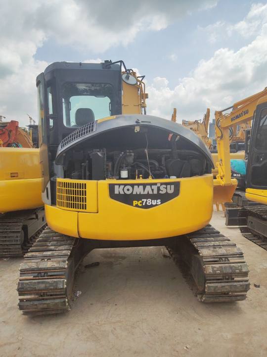 KOMATSU PC78US - Miniescavatore: foto 2 KOMATSU PC78US - Miniescavatore: foto 2