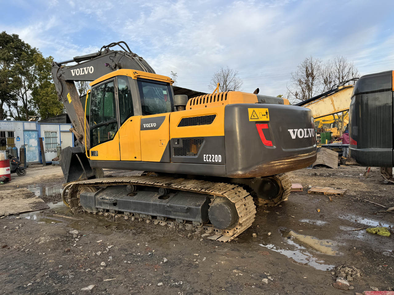 VOLVO EC220D - Escavatore cingolato: foto 1 VOLVO EC220D - Escavatore cingolato: foto 1