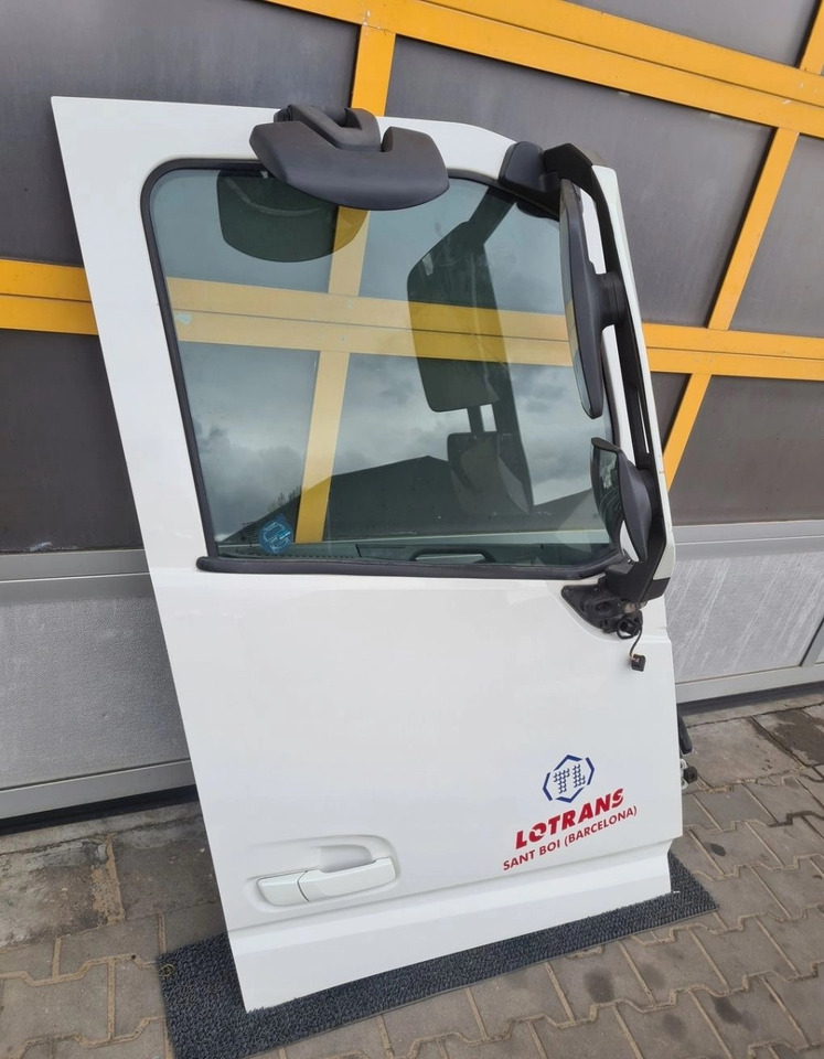 DRZWI KOMPLETNE PRAWE VOLVO FH 4 1103 - Porta e ricambi: foto 3 DRZWI KOMPLETNE PRAWE VOLVO FH 4 1103 - Porta e ricambi: foto 3