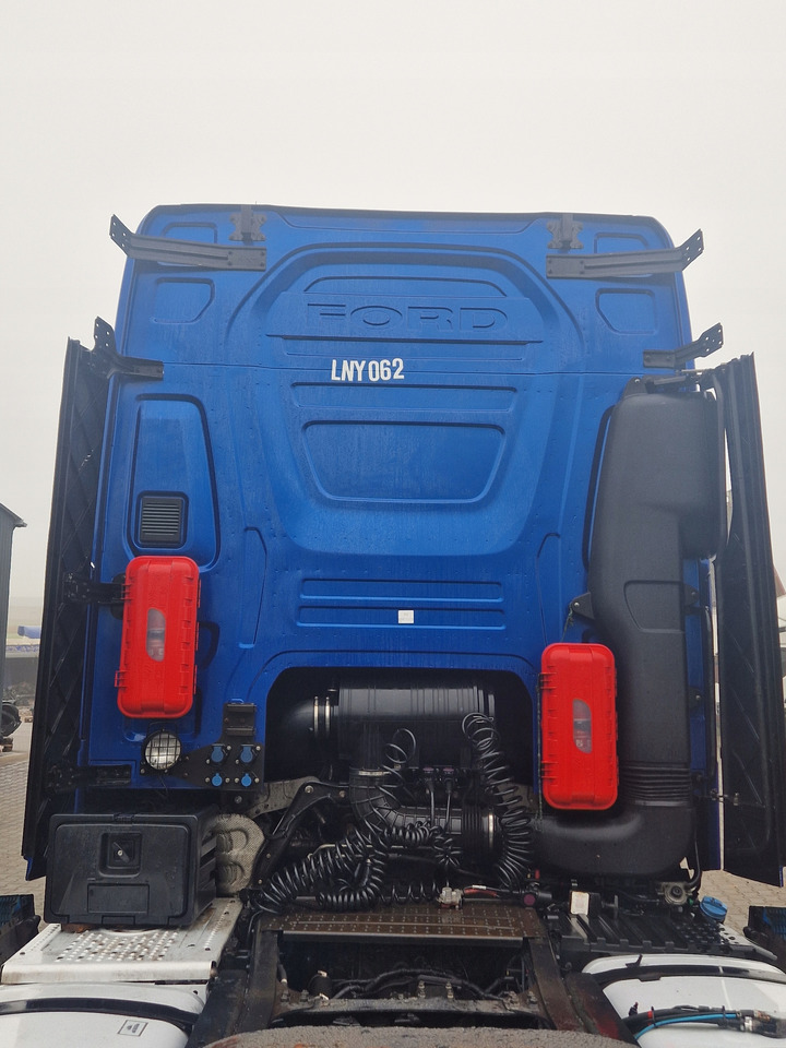 FORD KABINA KOMPLETNA FORD F-MAX 500 EURO 6 - Cabina per Camion: foto 4 FORD KABINA KOMPLETNA FORD F-MAX 500 EURO 6 - Cabina per Camion: foto 4