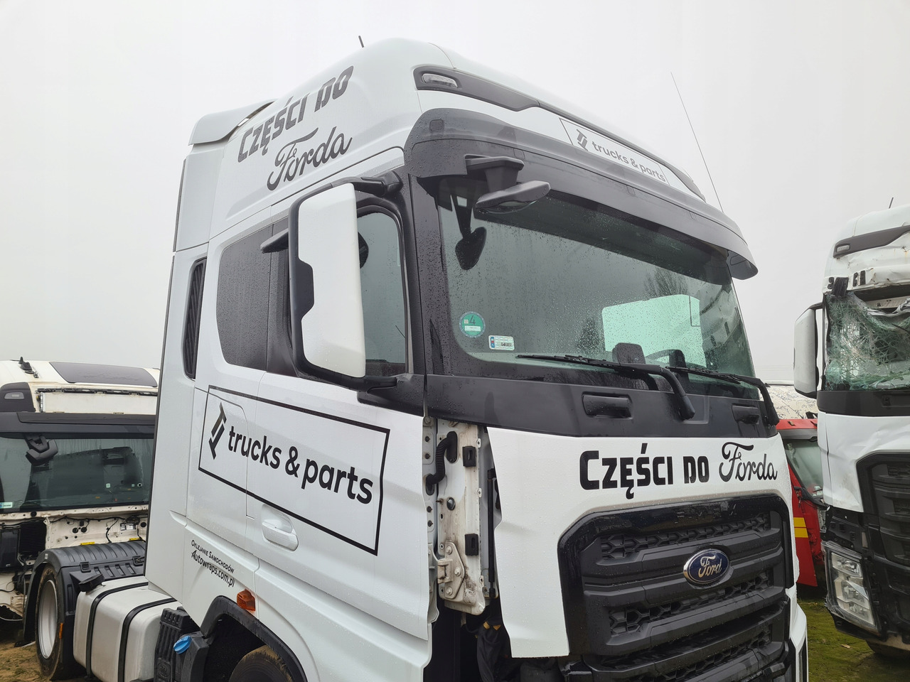 FORD KABINA KOMPLETNA FORD F-MAX 500 TRUCKS - Cabina per Camion: foto 1 FORD KABINA KOMPLETNA FORD F-MAX 500 TRUCKS - Cabina per Camion: foto 1