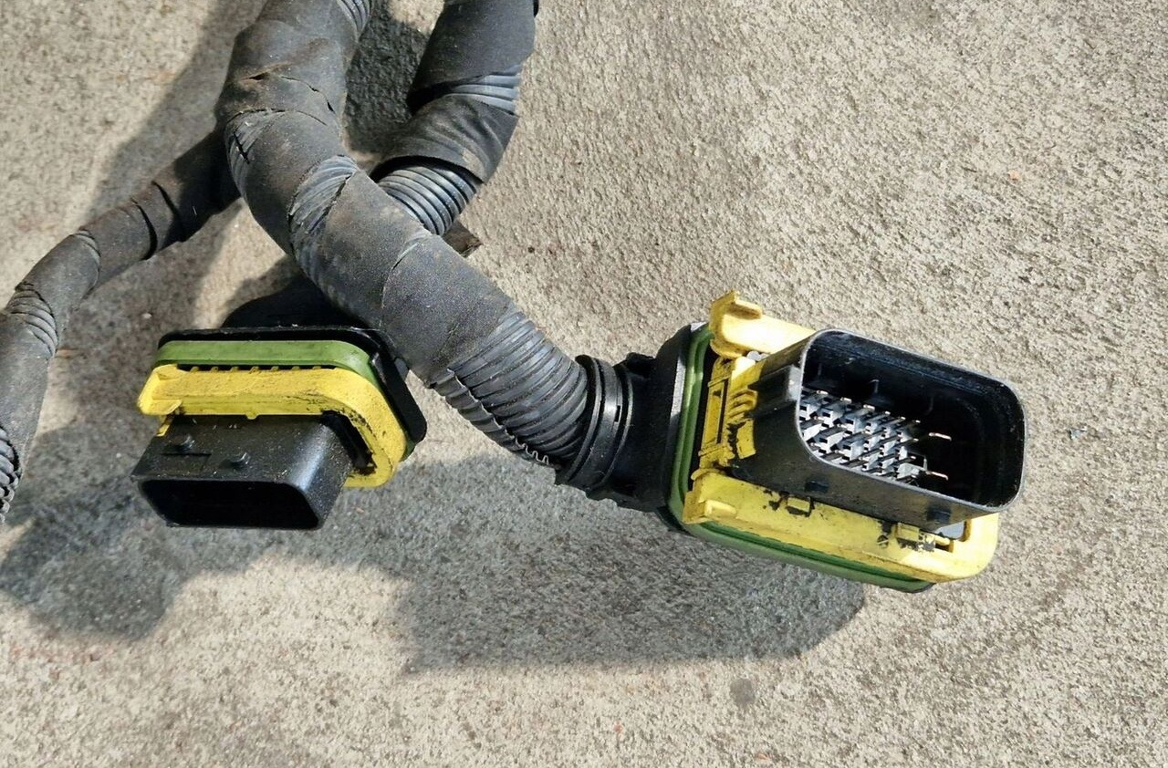 Ford WIĄZKA INSTALACJA RAMY F MAX 5 ROK 2021 Ford FORD F MAX 5 ROK 2021 - Cavi/ Fili per Camion: foto 1 Ford WIĄZKA INSTALACJA RAMY F MAX 5 ROK 2021 Ford FORD F MAX 5 ROK 2021 - Cavi/ Fili per Camion: foto 1