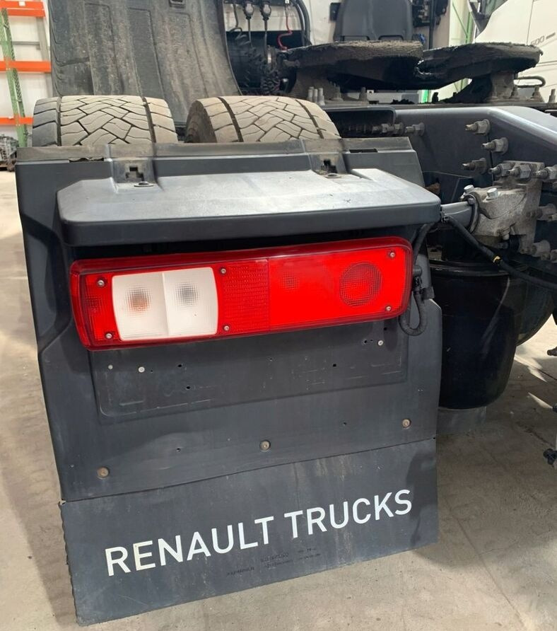 Renault BŁOTNIK LEWY TYŁ KOMPLETNY RENAULT GAMA T C RANGE - Parafango per Camion: foto 2 Renault BŁOTNIK LEWY TYŁ KOMPLETNY RENAULT GAMA T C RANGE - Parafango per Camion: foto 2