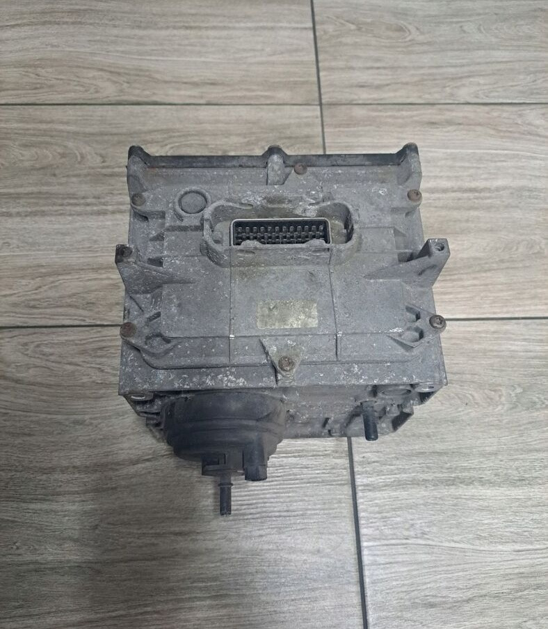 Renault DXI 1 - GENERACJA Renault MAGNUM PREMIUM KERAX LANDER MIDLUM - Impianto di scarico per Camion: foto 1 Renault DXI 1 - GENERACJA Renault MAGNUM PREMIUM KERAX LANDER MIDLUM - Impianto di scarico per Camion: foto 1