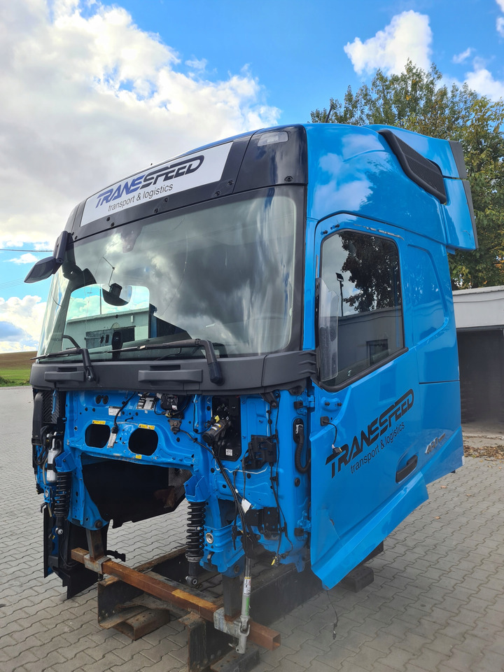 VOLVO KABINA KOMPLETNA VOLVO FH 5 EURO 6 I-SAVE GLOBETROTTER - Cabina per Camion centinato: foto 2 VOLVO KABINA KOMPLETNA VOLVO FH 5 EURO 6 I-SAVE GLOBETROTTER - Cabina per Camion centinato: foto 2