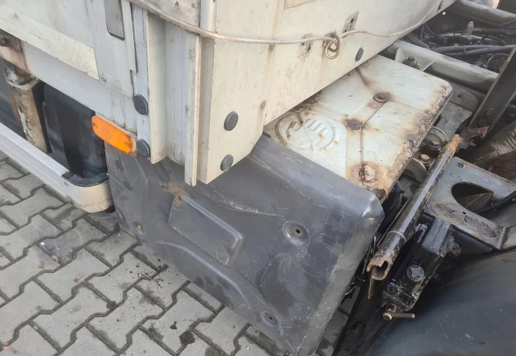 VOLVO- KOMPLETNY D5K D8K - Convertitore catalitico: foto 1 VOLVO- KOMPLETNY D5K D8K - Convertitore catalitico: foto 1
