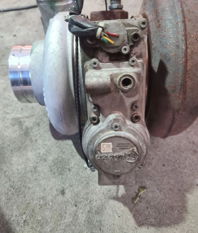 VOLVO TURBINA TURBOSPRĘŻARKA FH 16 D16K 750 EURO 6 3789660 HW-3789663 - Turbocompressore per Camion: foto 3 VOLVO TURBINA TURBOSPRĘŻARKA FH 16 D16K 750 EURO 6 3789660 HW-3789663 - Turbocompressore per Camion: foto 3