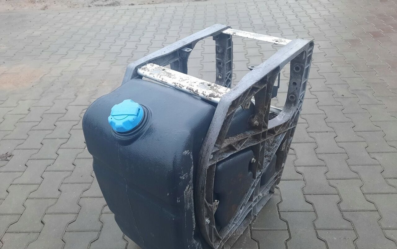 VOLVO ZBIORNIK ADBLUE RENAULT GAMA RANGE K C T VOLVO FH 4 FM 4 FMX FH 5 FM 5 - Serbatoio per AdBlue per Camion: foto 2 VOLVO ZBIORNIK ADBLUE RENAULT GAMA RANGE K C T VOLVO FH 4 FM 4 FMX FH 5 FM 5 - Serbatoio per AdBlue per Camion: foto 2