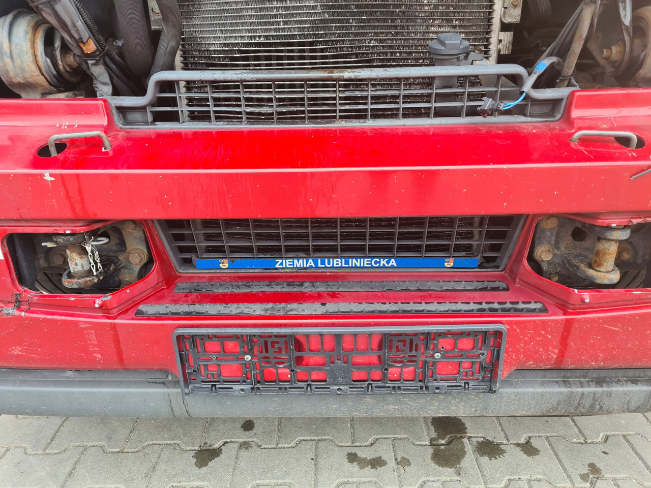 VOLVO ZDERZAK KOMPLETNY Z LAMPAMI BELKA STOPNIE VOLVO FL 22.5 EURO 5 - Paraurto per Camion: foto 5 VOLVO ZDERZAK KOMPLETNY Z LAMPAMI BELKA STOPNIE VOLVO FL 22.5 EURO 5 - Paraurto per Camion: foto 5