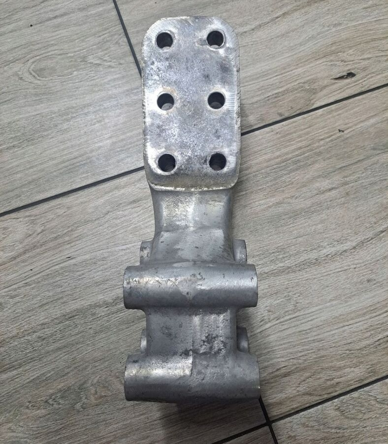 Volvo MOCOWANIE ALUMINIOWE ZAWIESZENIA KABINY TYŁ FH 5 22383055 - Cabina e interni per Camion: foto 4 Volvo MOCOWANIE ALUMINIOWE ZAWIESZENIA KABINY TYŁ FH 5 22383055 - Cabina e interni per Camion: foto 4