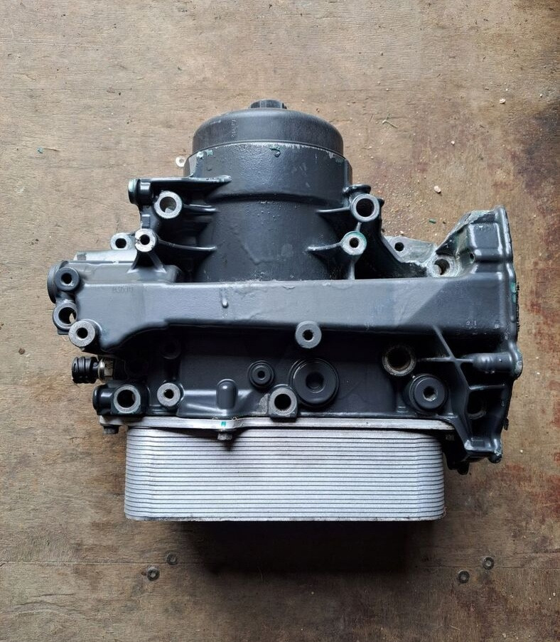 Volvo PODSTAWA FILTRA OLEJU RENAULT MIDLUM VOLVO FL FE - Filtro carburante per Camion: foto 2 Volvo PODSTAWA FILTRA OLEJU RENAULT MIDLUM VOLVO FL FE - Filtro carburante per Camion: foto 2