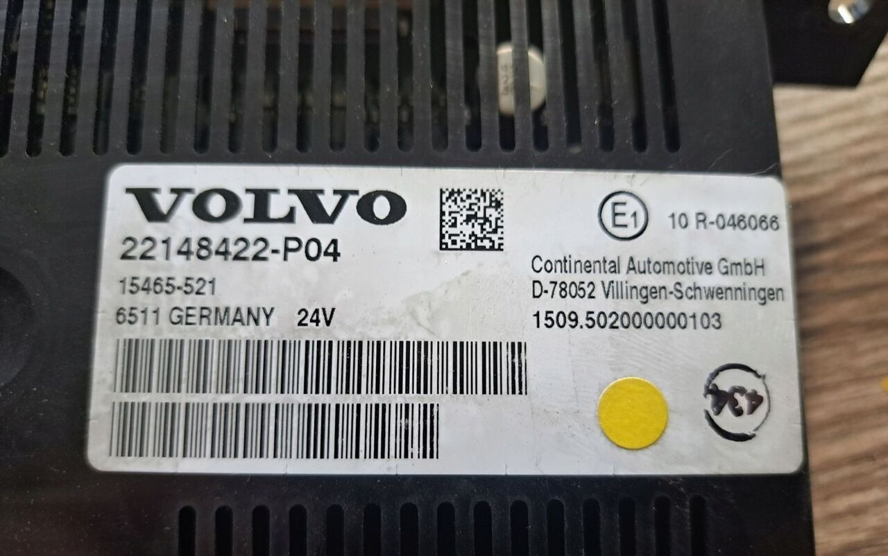 Volvo WYŚWIETLACZ PANEL RADIA NAWIGACJI FH 4 22148422 - Cruscotto per Camion: foto 2 Volvo WYŚWIETLACZ PANEL RADIA NAWIGACJI FH 4 22148422 - Cruscotto per Camion: foto 2