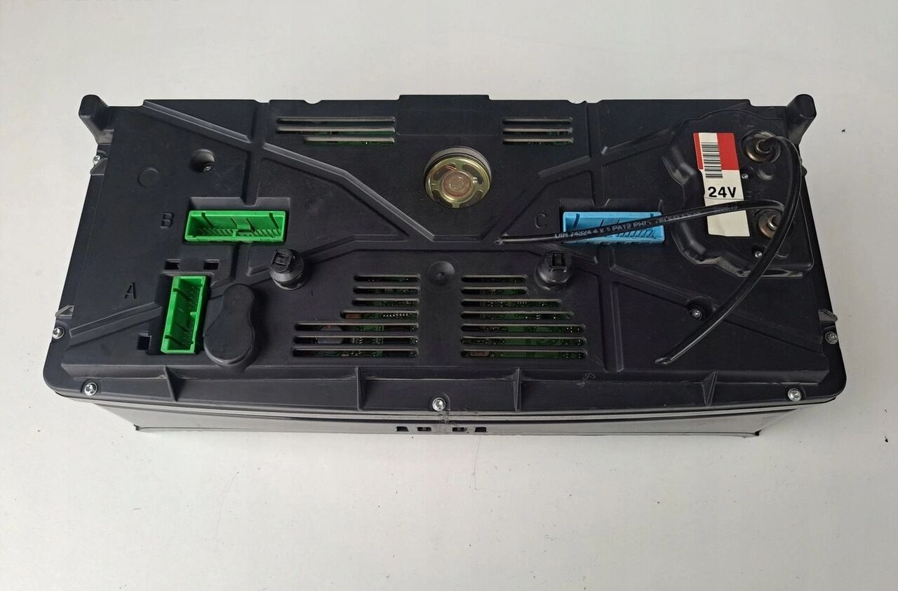 ZEGARY LICZNIKI VOLVO FH FM 9 12 MANUAL 20455503-P05 - Cruscotto per Camion: foto 3 ZEGARY LICZNIKI VOLVO FH FM 9 12 MANUAL 20455503-P05 - Cruscotto per Camion: foto 3