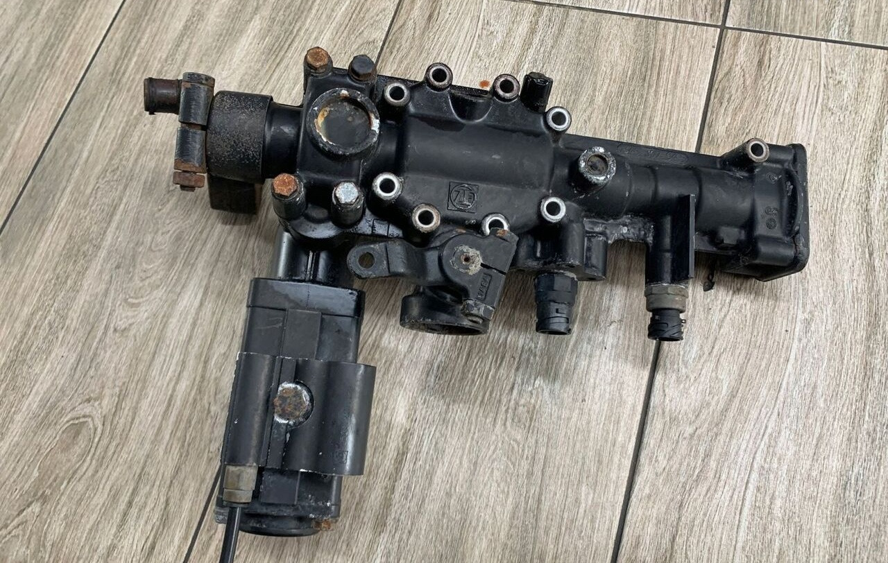 ZF WYBIERAK BIEGÓW ZF 6s850 RENAULT MIDLUM VOLVO FL 1346307046 - Cambio e ricambi per Camion: foto 2 ZF WYBIERAK BIEGÓW ZF 6s850 RENAULT MIDLUM VOLVO FL 1346307046 - Cambio e ricambi per Camion: foto 2