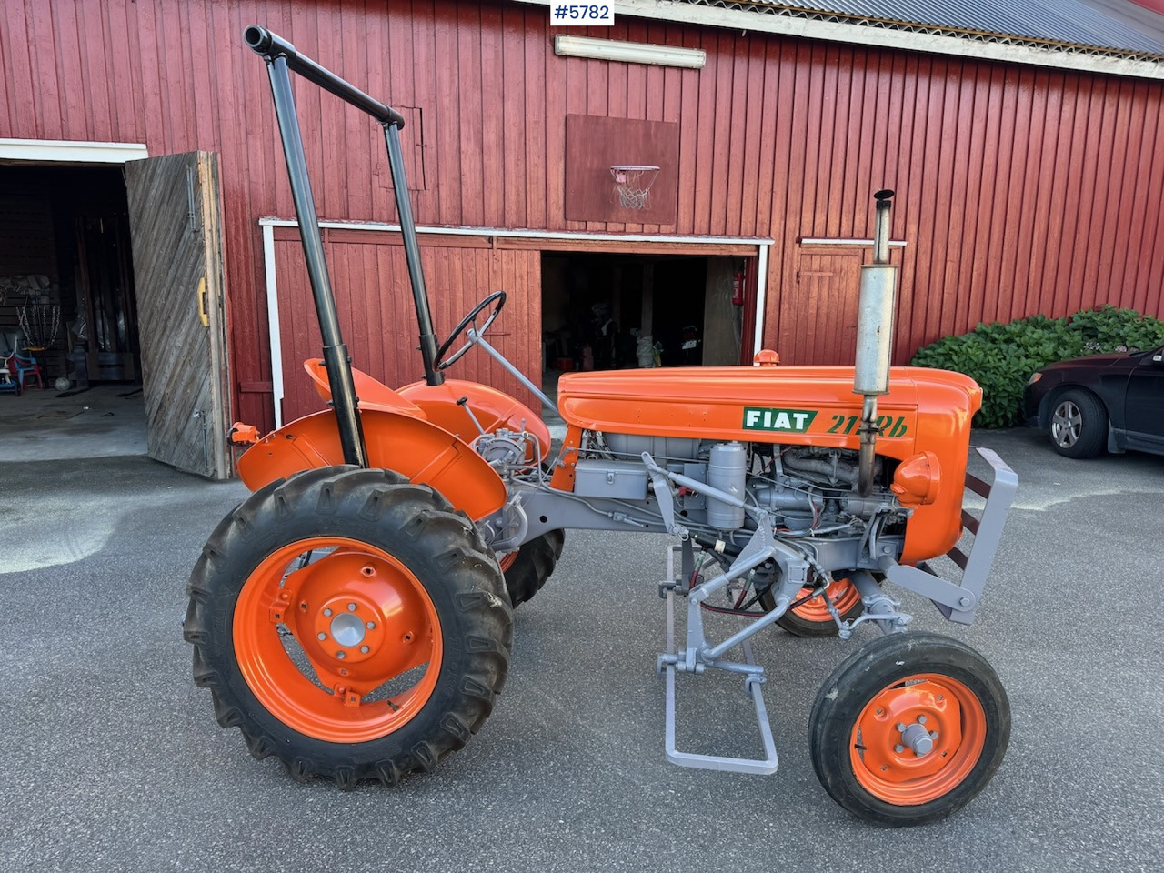 1962 Fiat 211 Rb w/ row cleaner stand. - Trattore: foto 2 1962 Fiat 211 Rb w/ row cleaner stand. - Trattore: foto 2