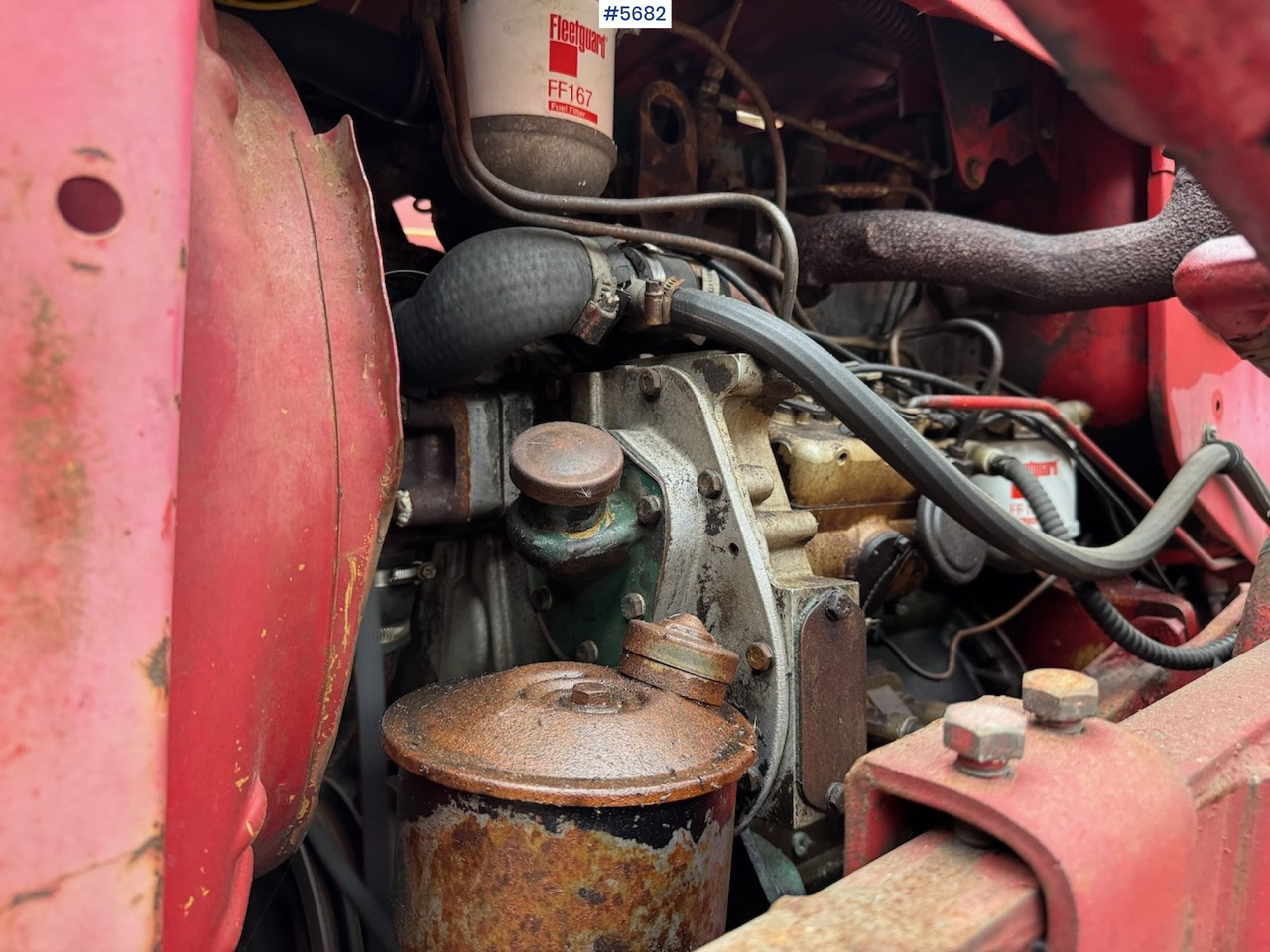 1971 Volvo 400 Buster w/ front loader and winch - Trattore: foto 4 1971 Volvo 400 Buster w/ front loader and winch - Trattore: foto 4