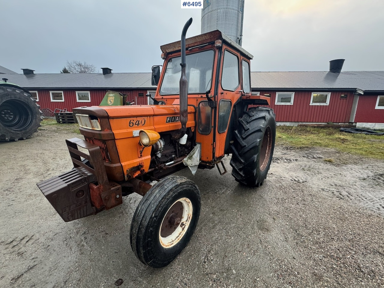 1975 Fiat 640 tractor with/twin wheels and triangle. WATCH THE VIDEO! - Trattore: foto 1 1975 Fiat 640 tractor with/twin wheels and triangle. WATCH THE VIDEO! - Trattore: foto 1