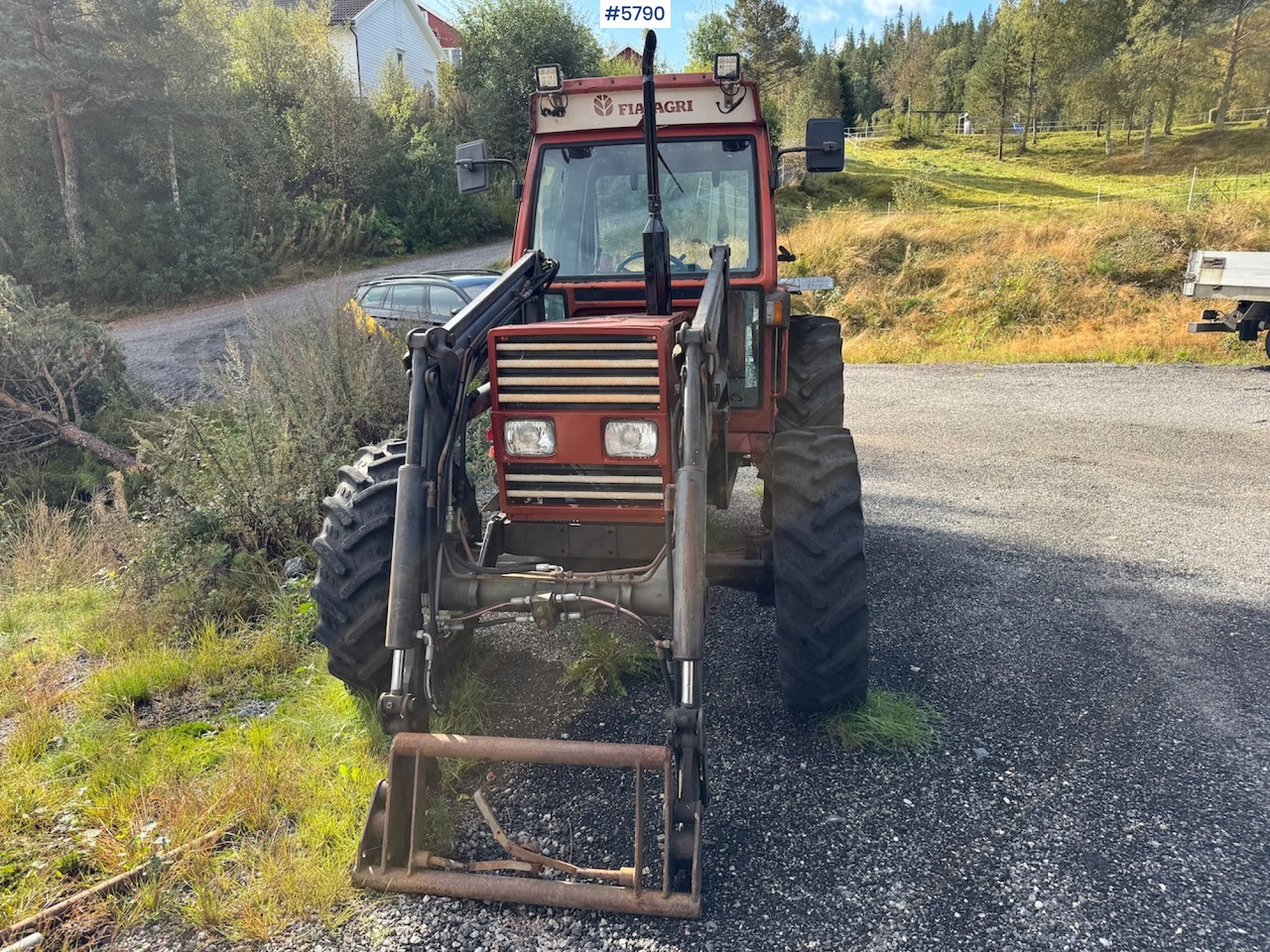 1986 Fiat 70-90 DT w/ front loader. - Trattore: foto 3 1986 Fiat 70-90 DT w/ front loader. - Trattore: foto 3