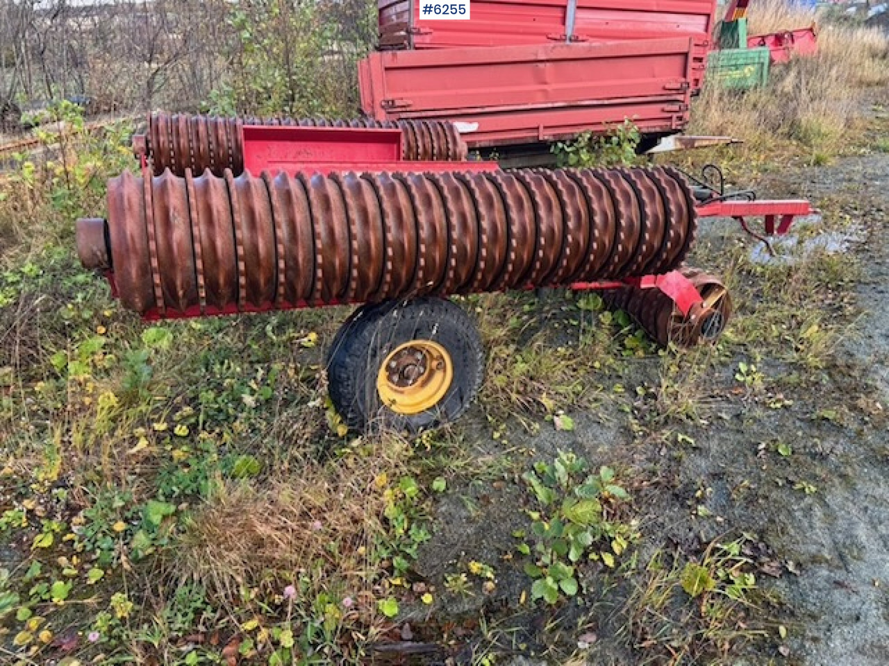 1987 Väderstad field drum - Macchina per la lavorazione del terreno: foto 3 1987 Väderstad field drum - Macchina per la lavorazione del terreno: foto 3
