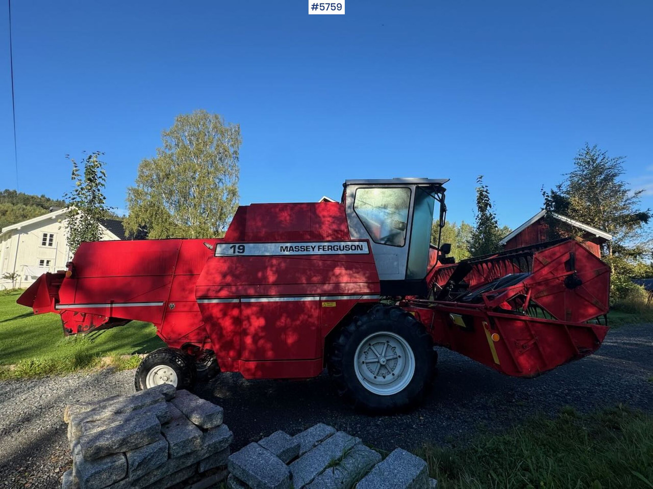 1995 Massey ferguson 19 - Mietitrebbia: foto 2 1995 Massey ferguson 19 - Mietitrebbia: foto 2