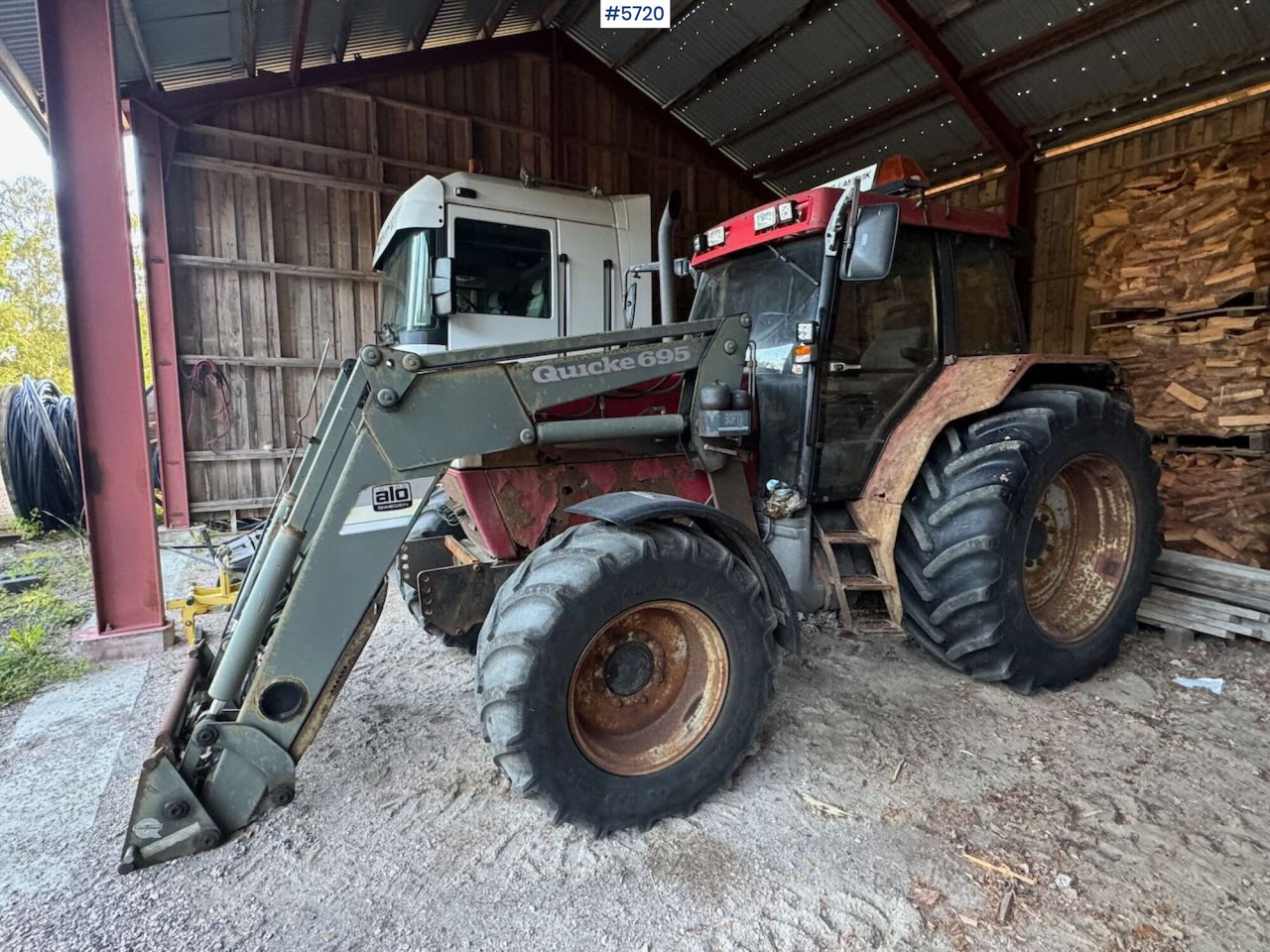 1996 Case 5140 4x4 w/ Quicke front loader - Trattore: foto 1 1996 Case 5140 4x4 w/ Quicke front loader - Trattore: foto 1