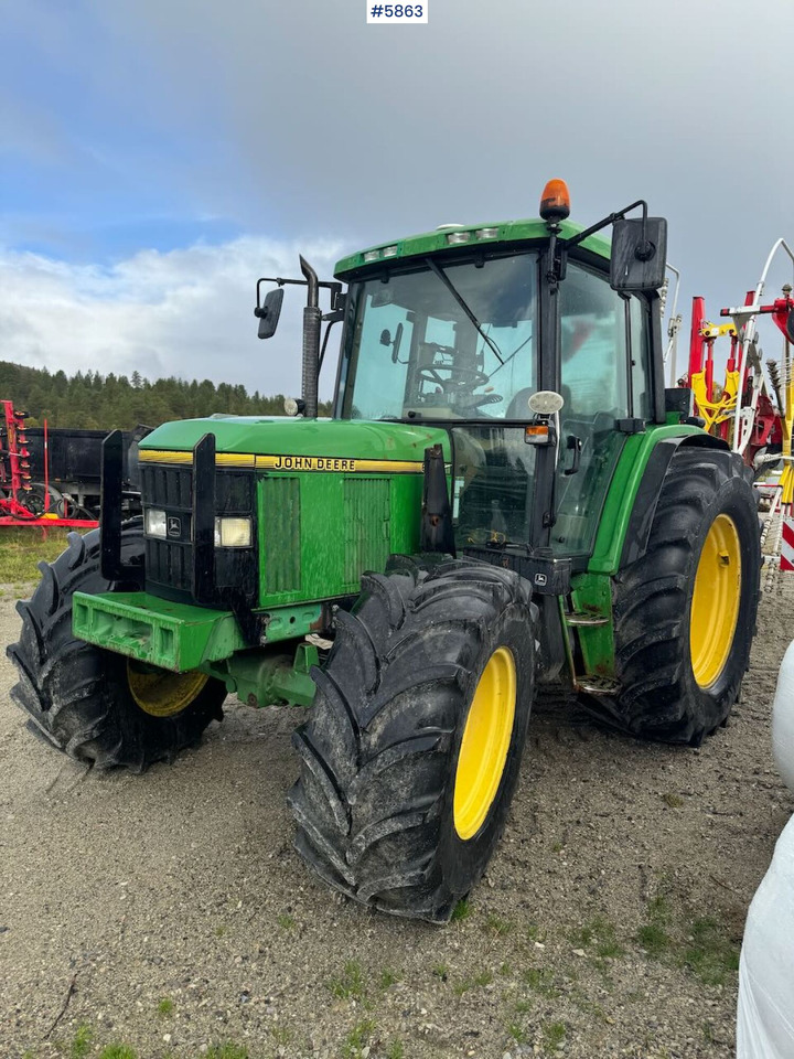 1996 John Deere 6400 4x4 w/ front loader. - Trattore: foto 5 1996 John Deere 6400 4x4 w/ front loader. - Trattore: foto 5