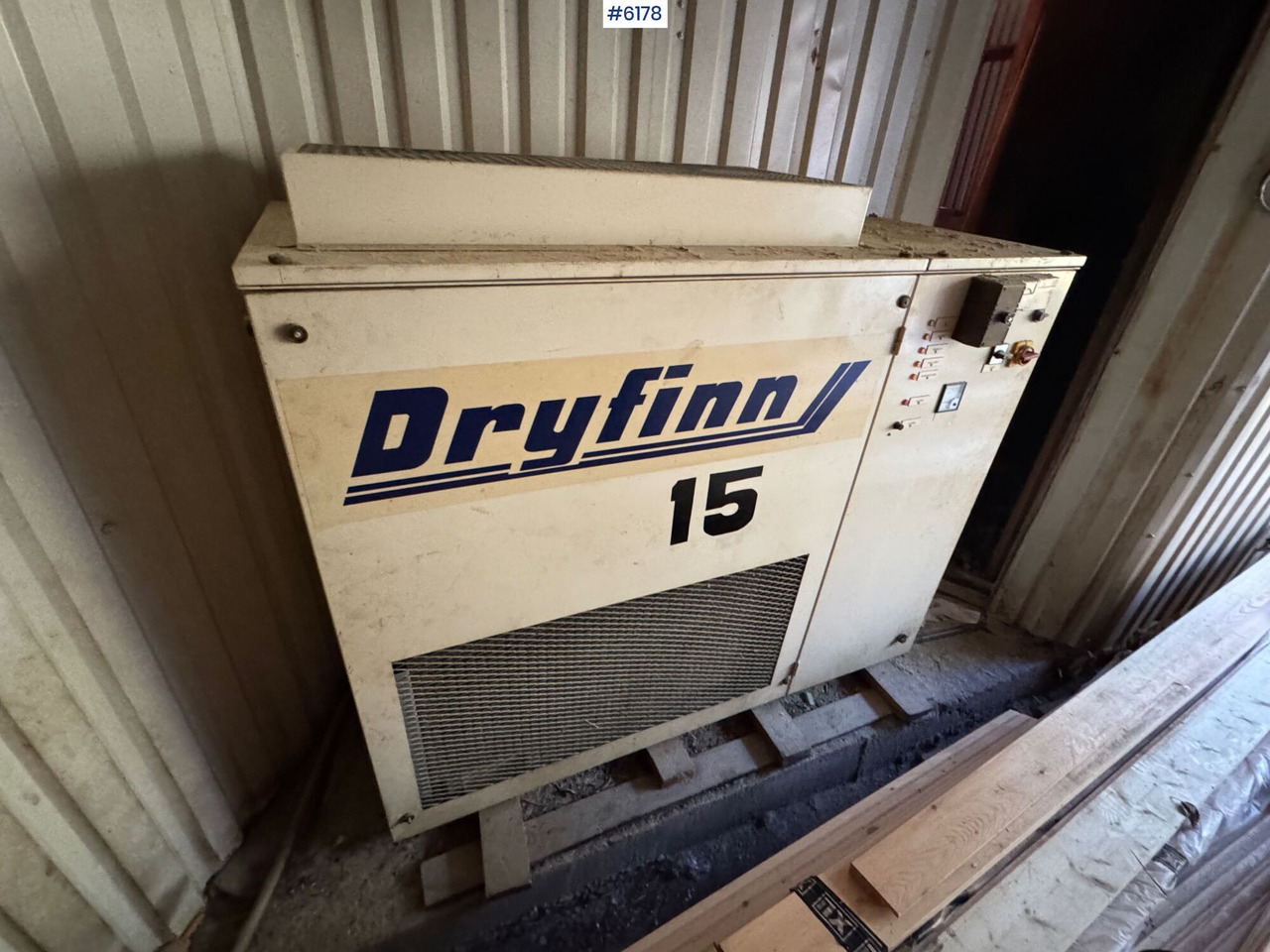 1997 Dryfinn 15 drying unit with circulation fans and trolley - Impianto di climatizzazione industriale: foto 3 1997 Dryfinn 15 drying unit with circulation fans and trolley - Impianto di climatizzazione industriale: foto 3